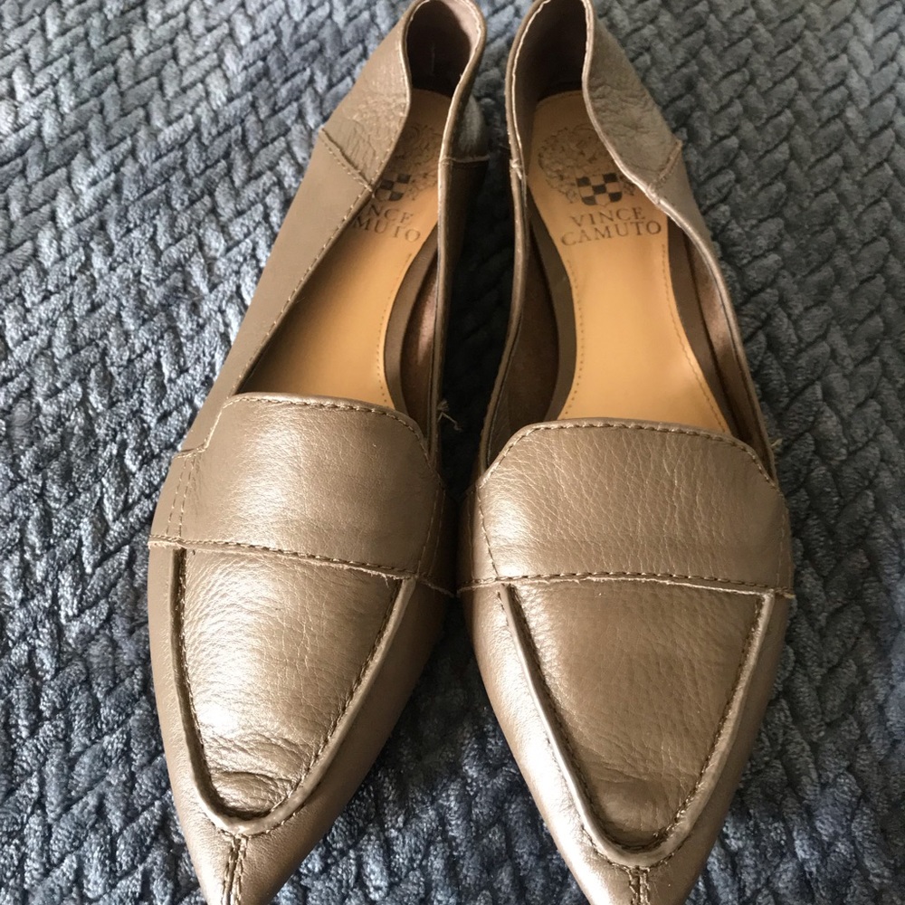 Vince Camuto flats